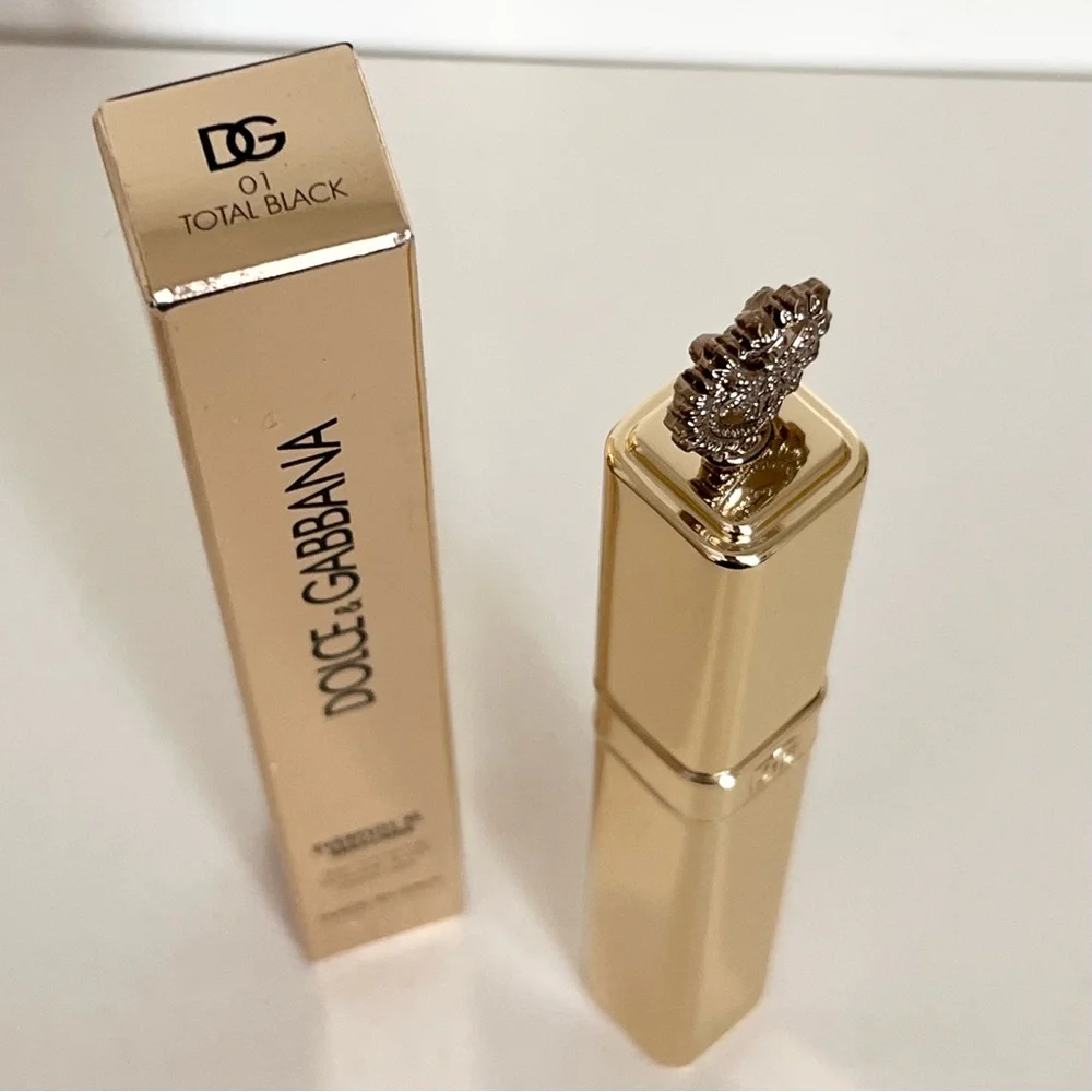 Dolce and Gabbana 36 hour extreme volume lift mascara